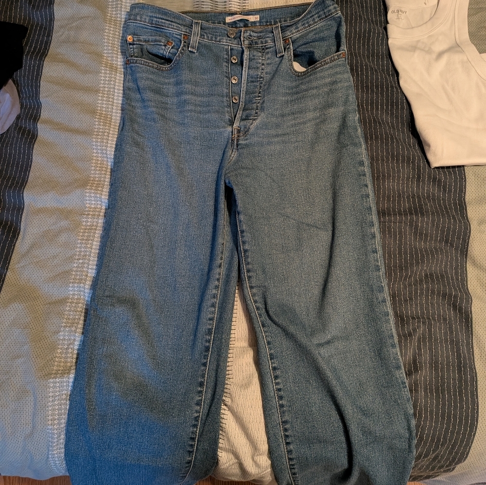 Levi Ribcage Straight Ankle Jeans Size 30